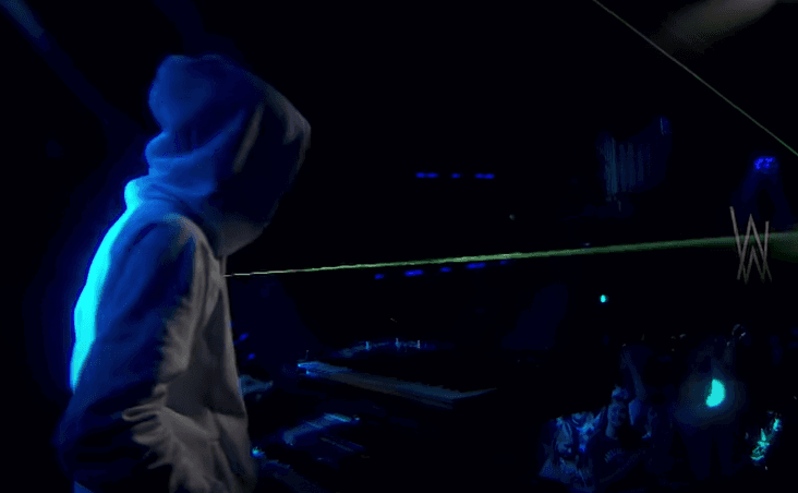 Alan Walker - Faded (Live Performance)